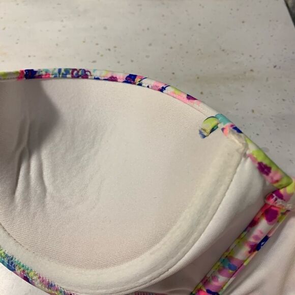Victoria’s Secret Bikini Top  - Picture 3 of 4